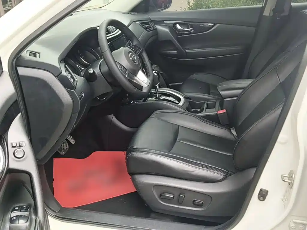 Nissan X-Trail — фото 15