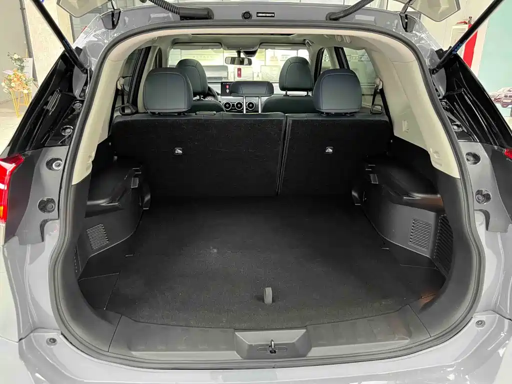 Nissan X-Trail — фото 17