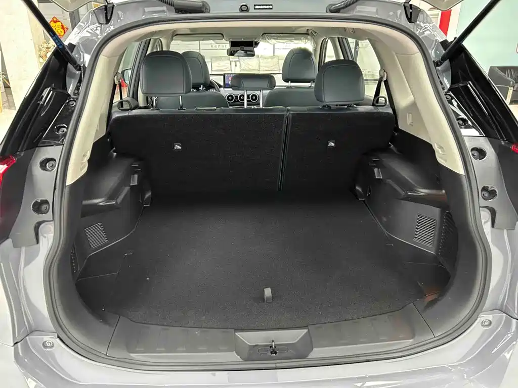 Nissan X-Trail — фото 17
