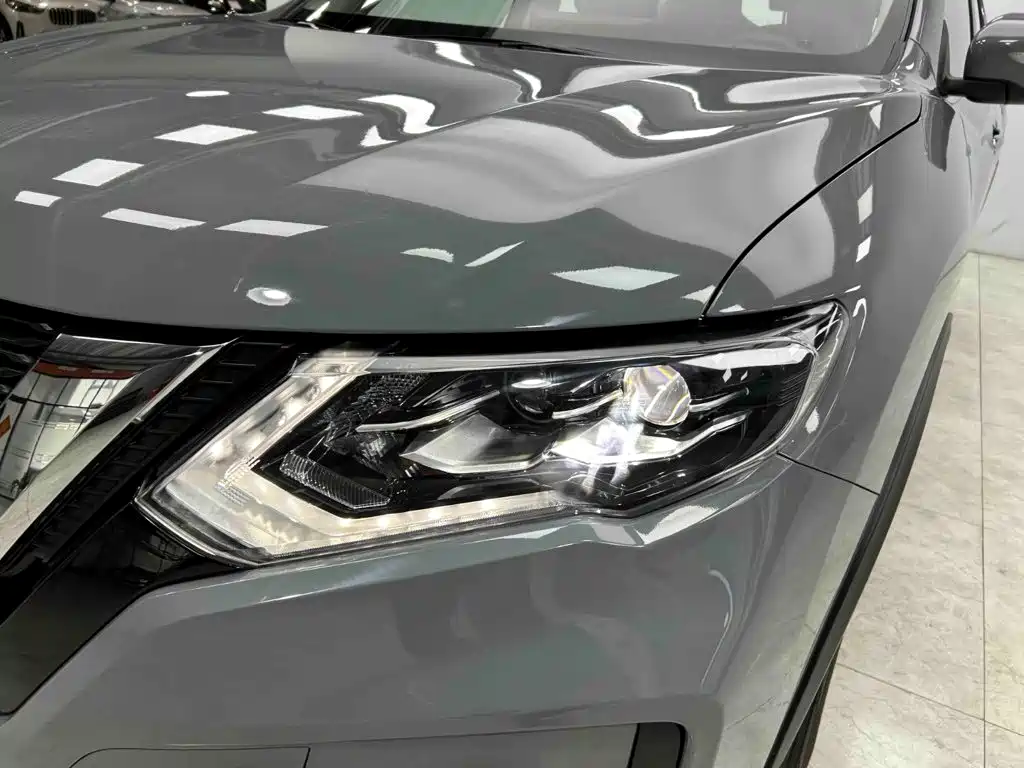 Nissan X-Trail — фото 18