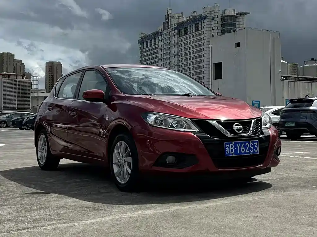 Nissan Tiida — фото 3