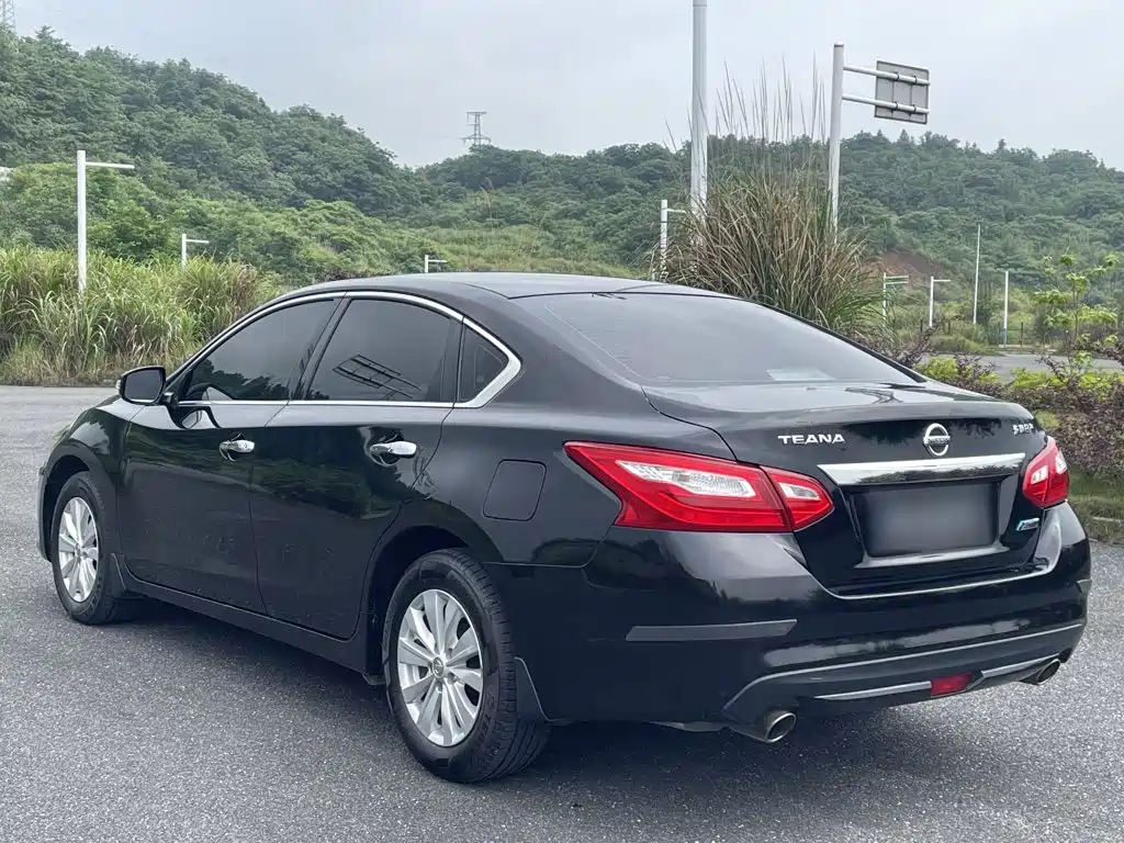 Nissan Teana — фото 10