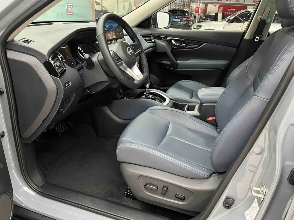 Nissan X-Trail — фото 10