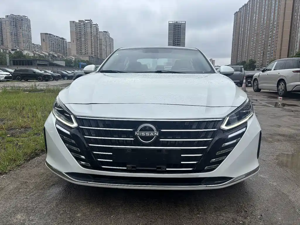Nissan Teana — фото 2