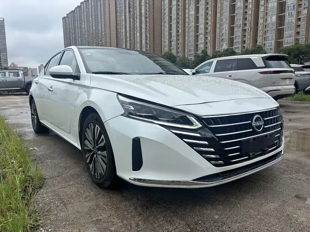 Nissan Teana — фото 3