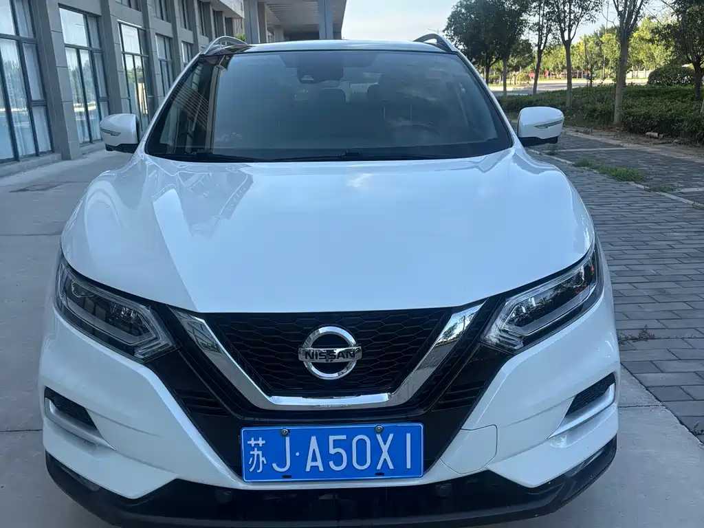 Nissan Qashqai — фото 2