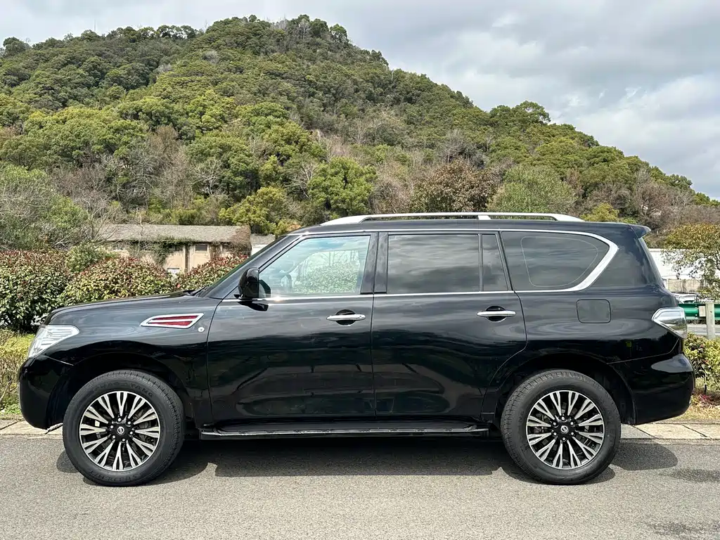 Nissan Patrol — фото 3