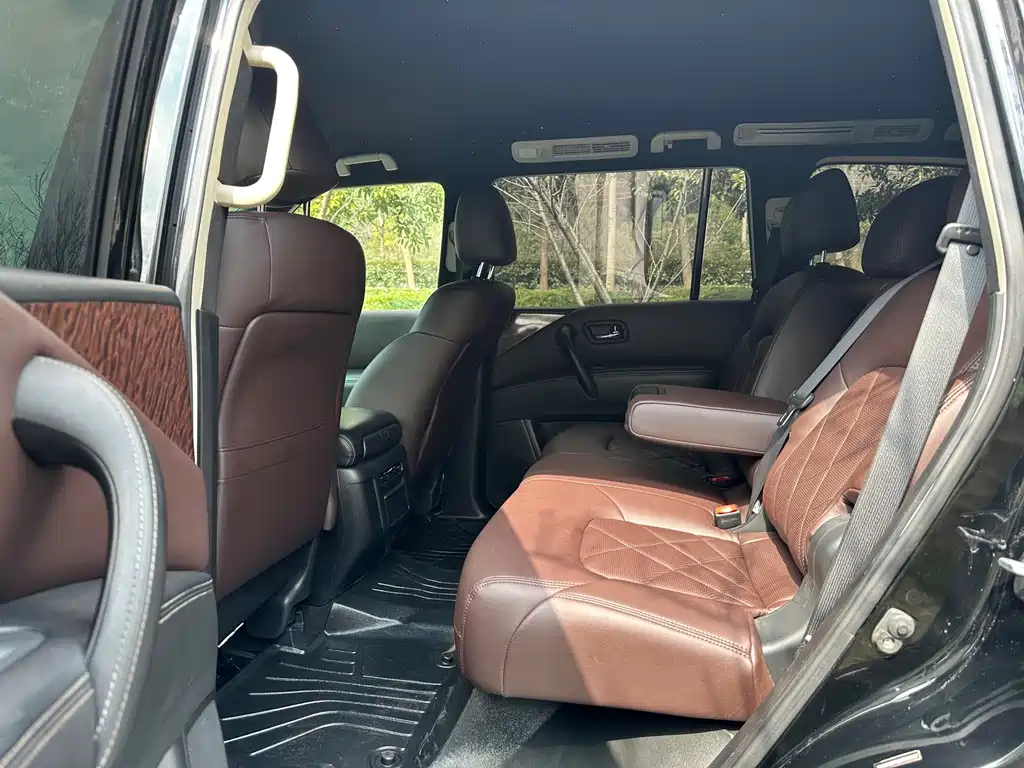 Nissan Patrol — фото 10