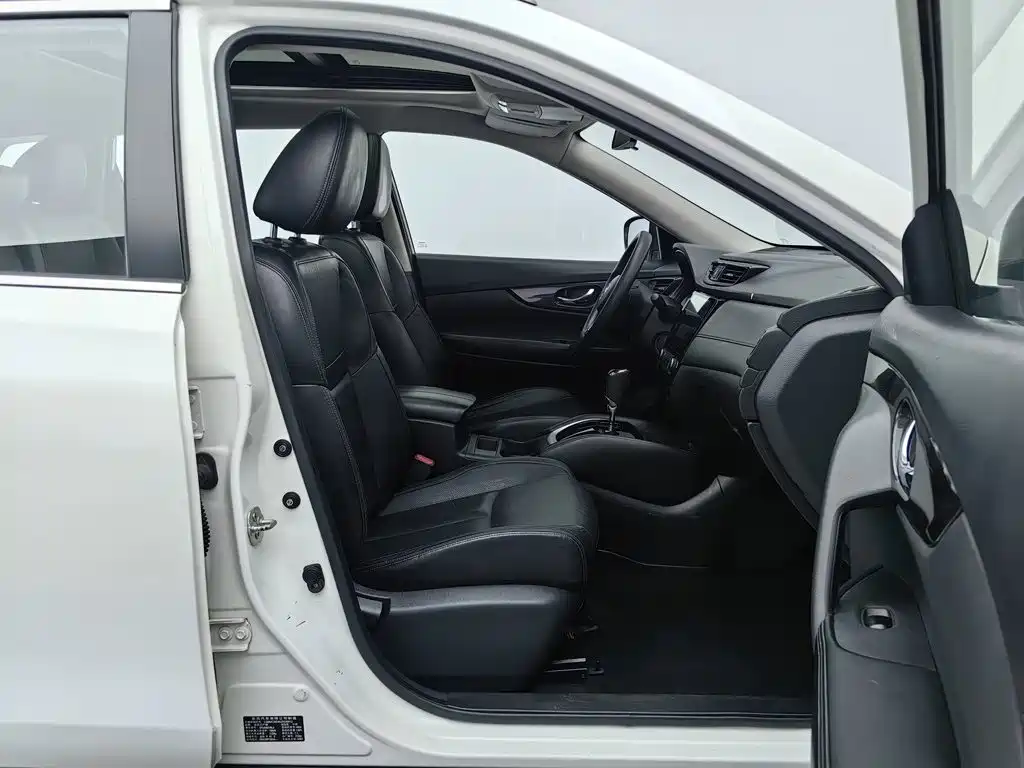Nissan X-Trail — фото 23