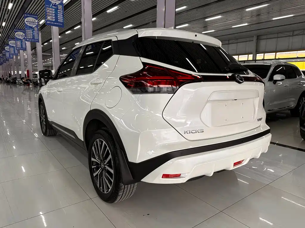 Nissan Kicks — фото 4