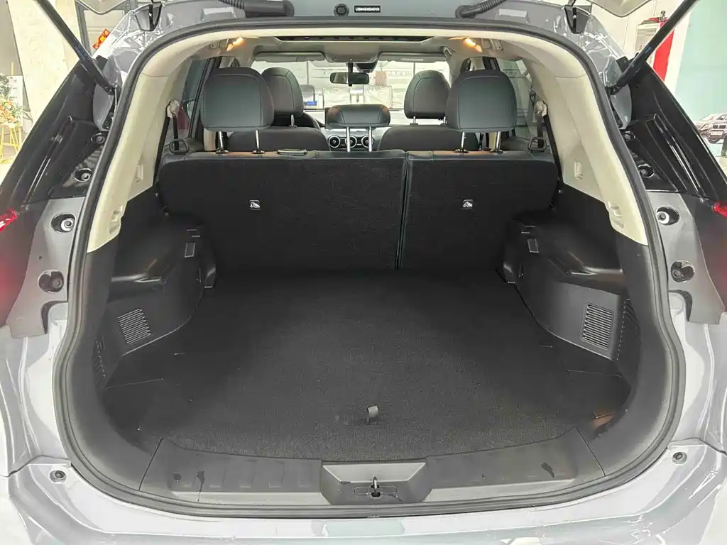 Nissan X-Trail — фото 17