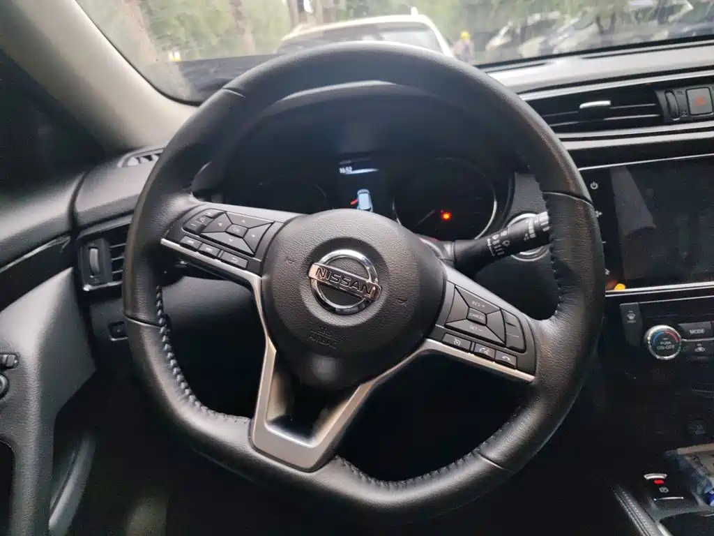 Nissan X-Trail — фото 3