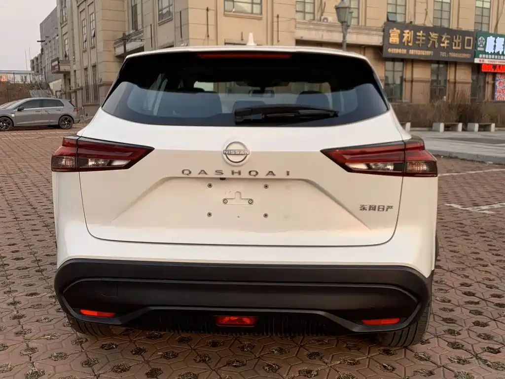 Nissan Qashqai — фото 5