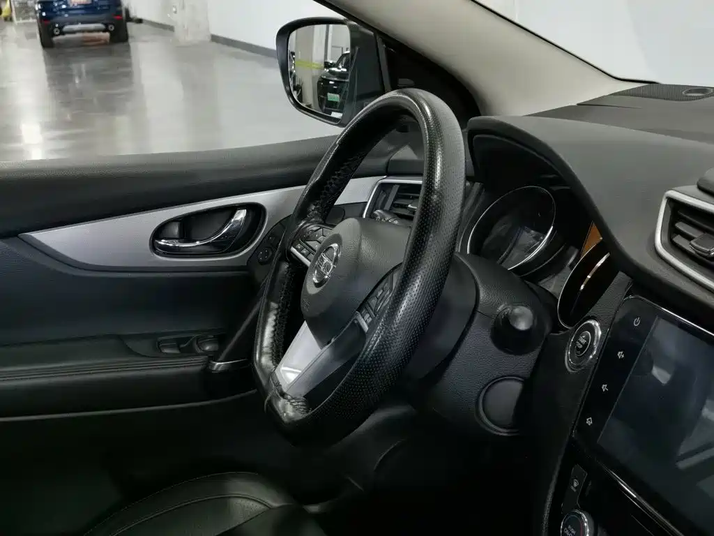 Nissan Qashqai — фото 22
