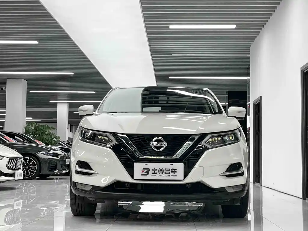 Nissan Qashqai — фото 2