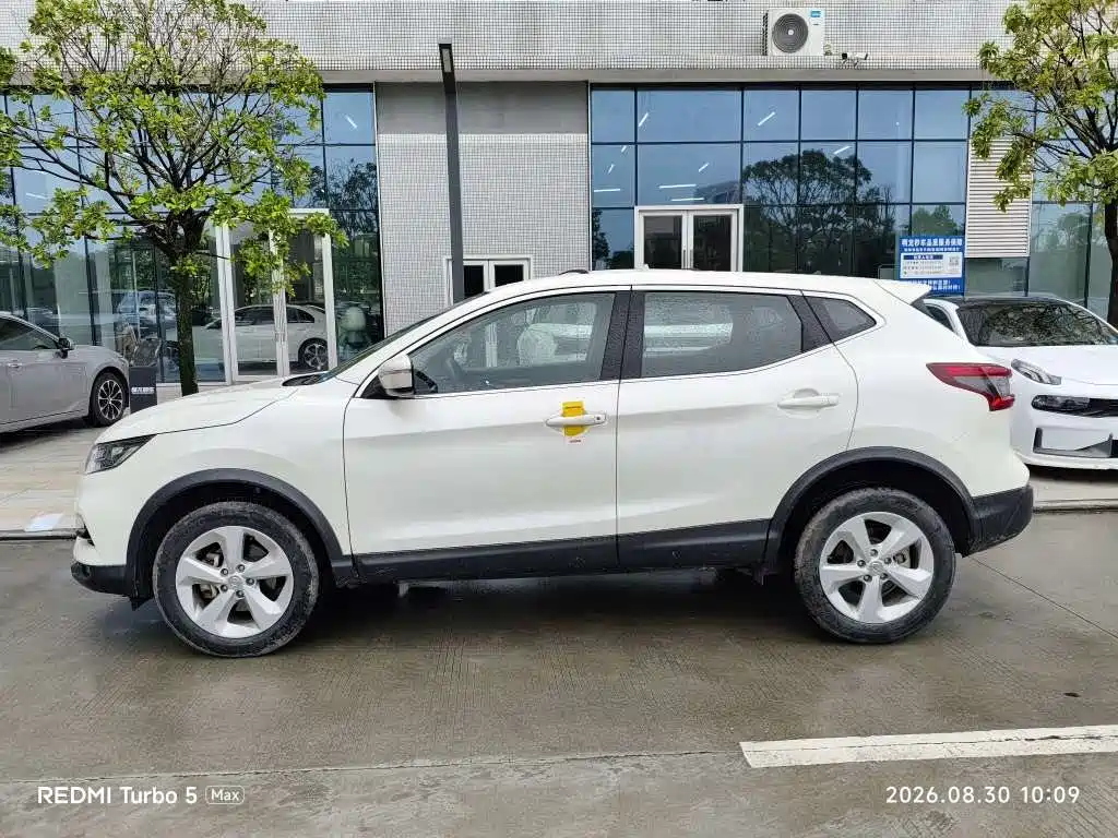 Nissan Qashqai — фото 3