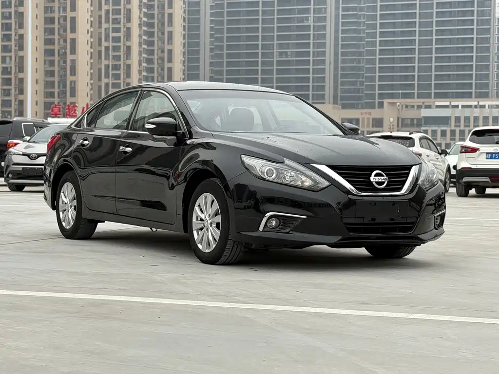 Nissan Teana — фото 3