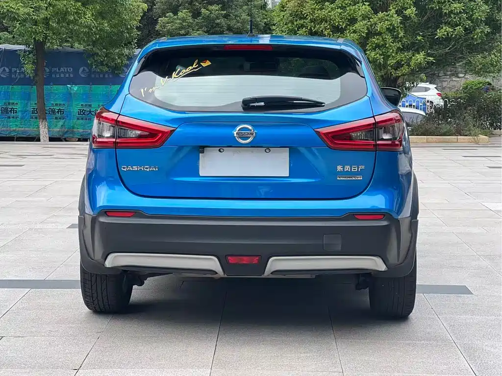 Nissan Qashqai — фото 5