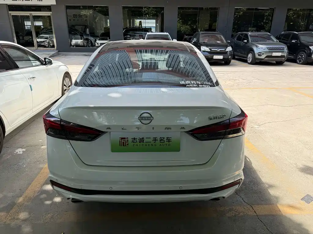 Nissan Teana — фото 4
