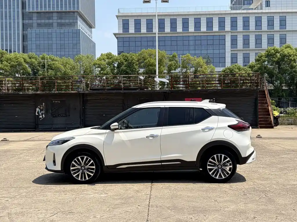 Nissan Kicks — фото 4