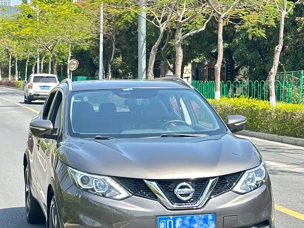 Nissan Qashqai — фото 2
