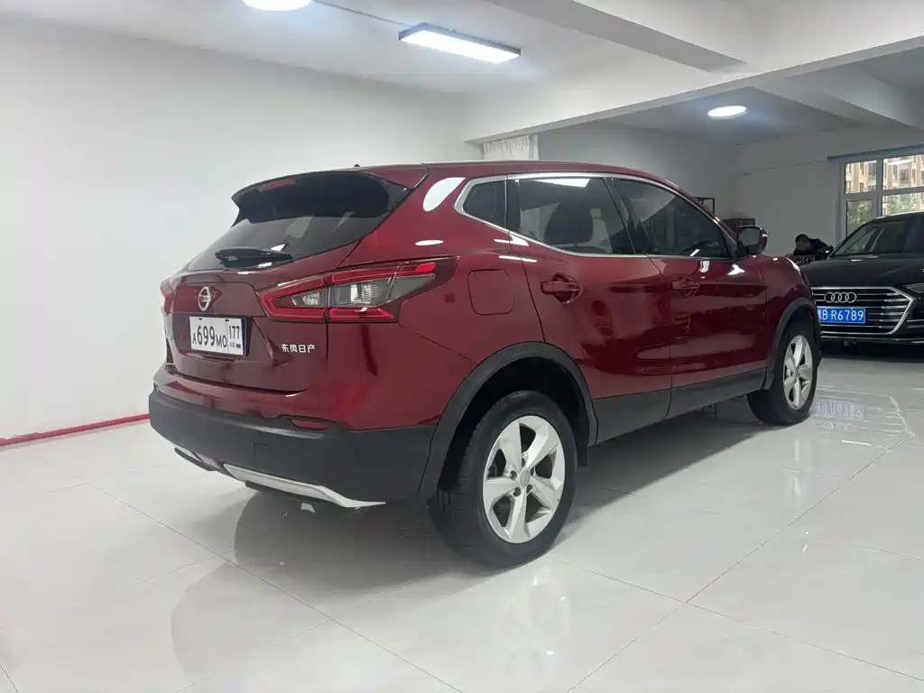 Nissan Qashqai — фото 20