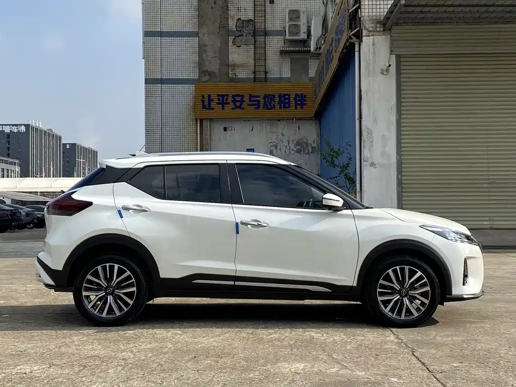 Nissan Kicks — фото 4