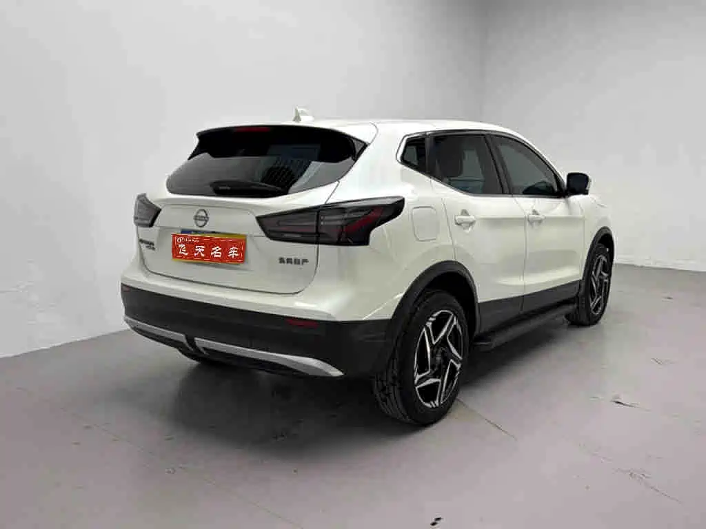 Nissan Qashqai — фото 6