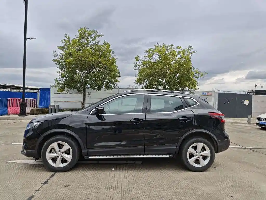 Nissan Qashqai — фото 3