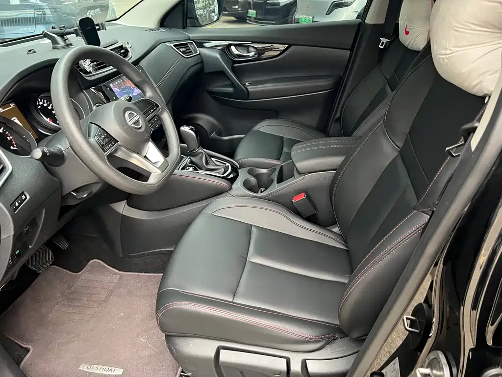 Nissan Qashqai — фото 4
