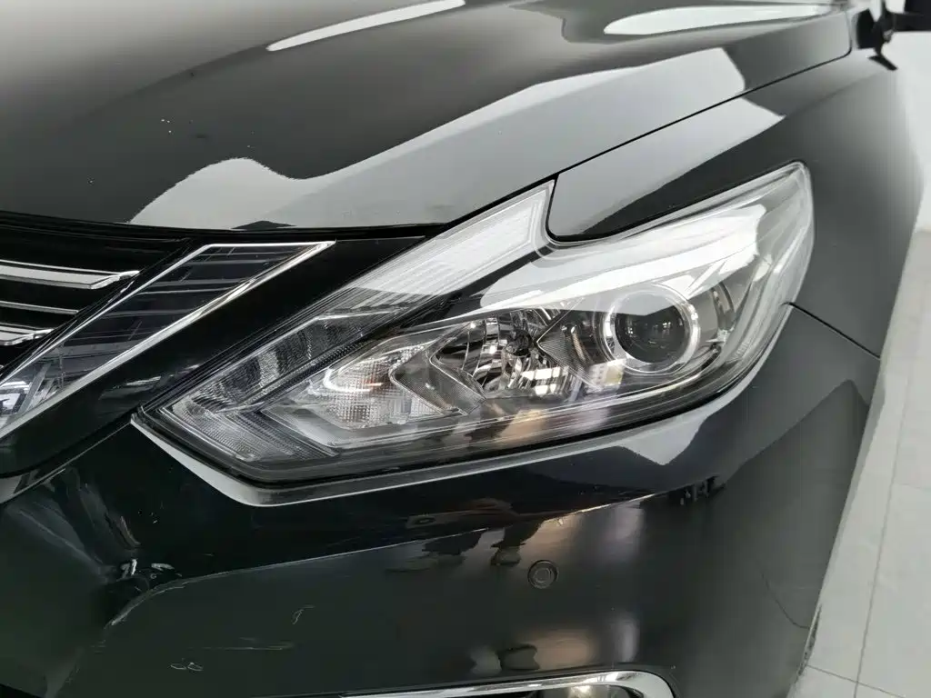 Nissan Teana — фото 7