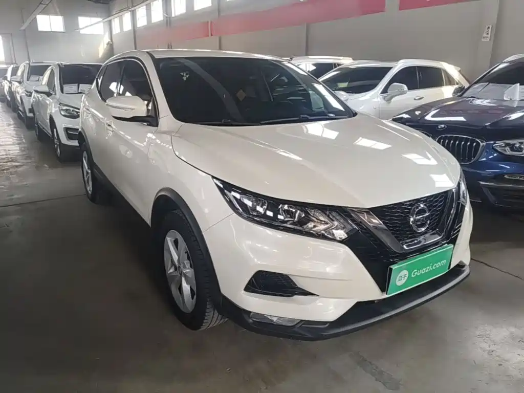 Nissan Qashqai — фото 4