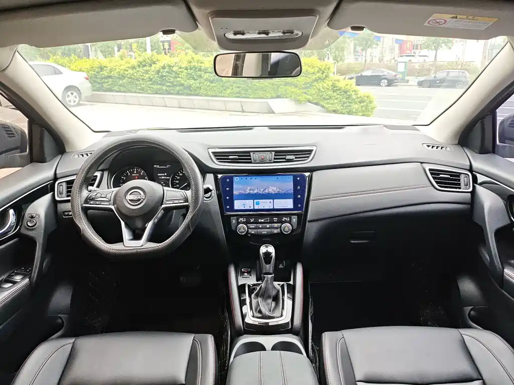 Nissan Qashqai — фото 7