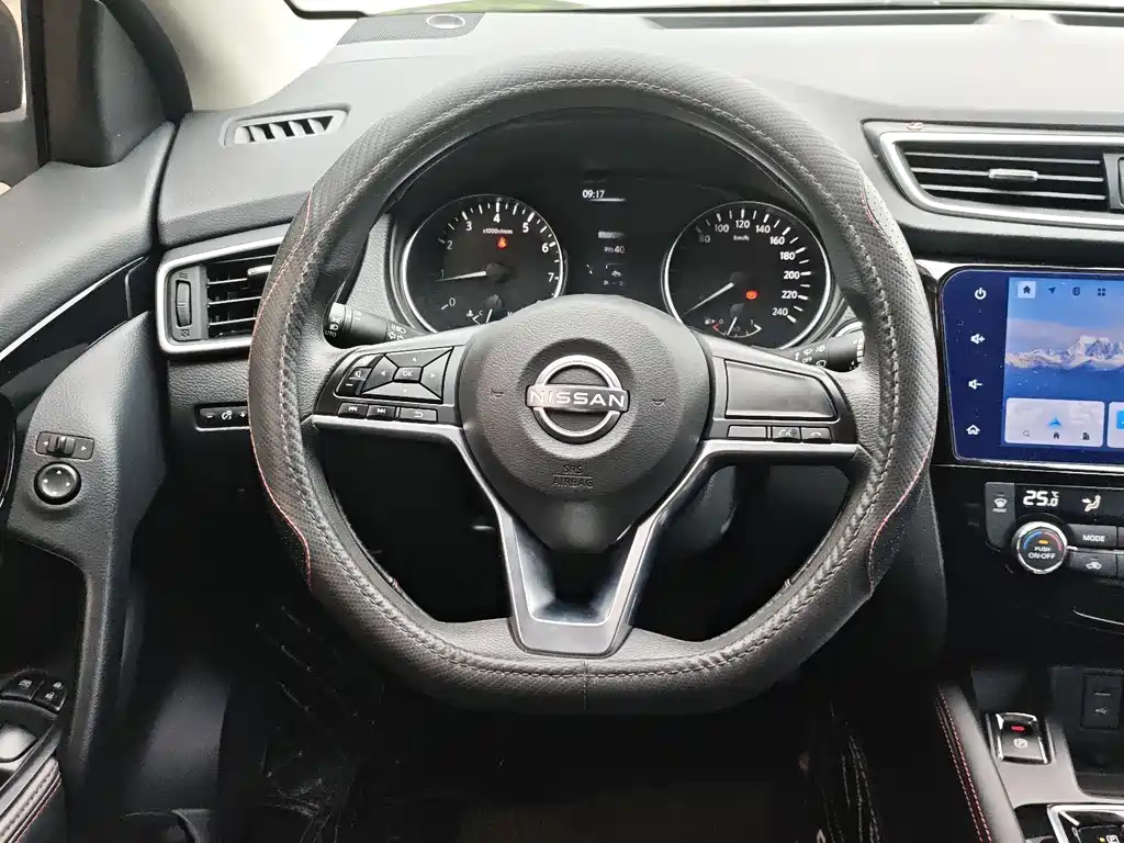 Nissan Qashqai — фото 8