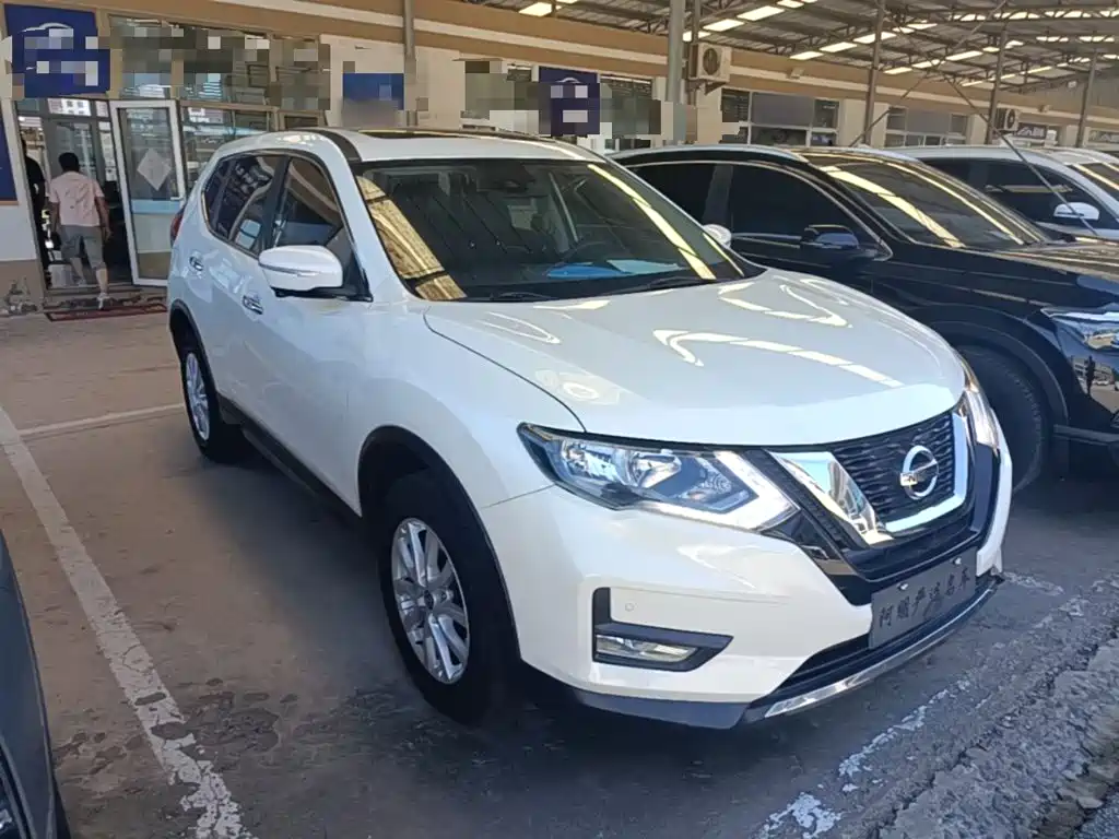 Nissan X-Trail — фото 4