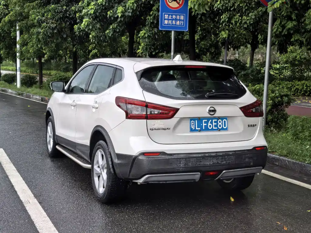Nissan Qashqai — фото 8