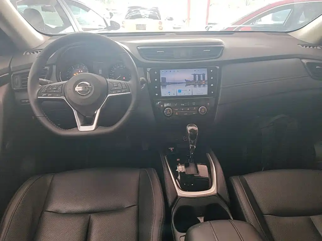 Nissan X-Trail — фото 10