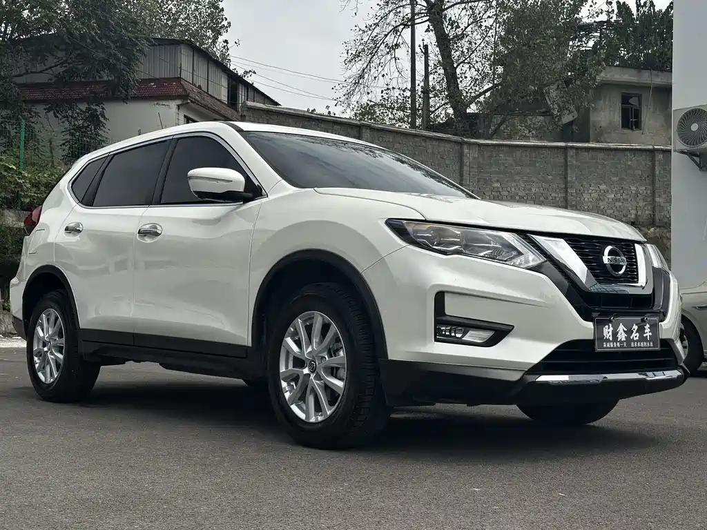 Nissan X-Trail — фото 3