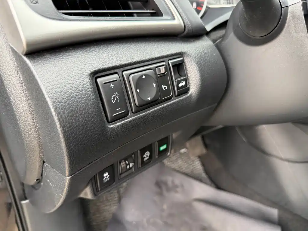 Nissan Sylphy — фото 24