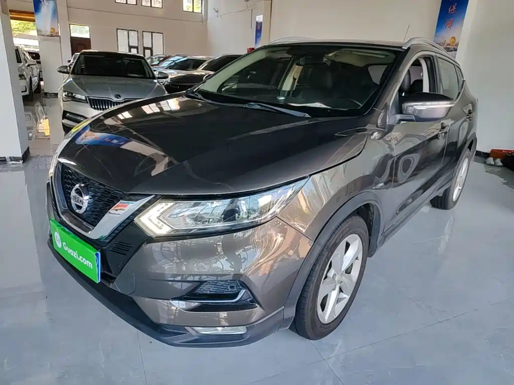Nissan Qashqai — фото 2