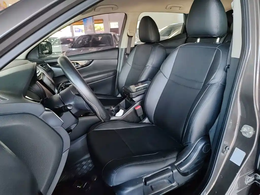 Nissan Qashqai — фото 15