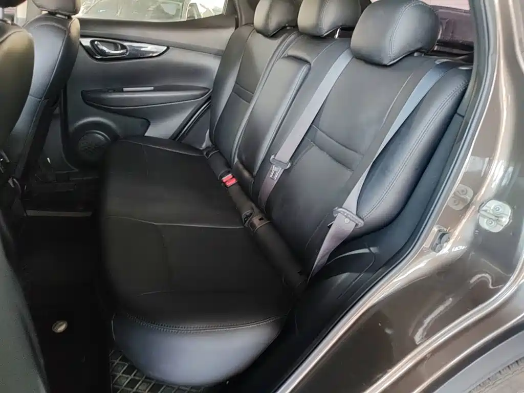 Nissan Qashqai — фото 17