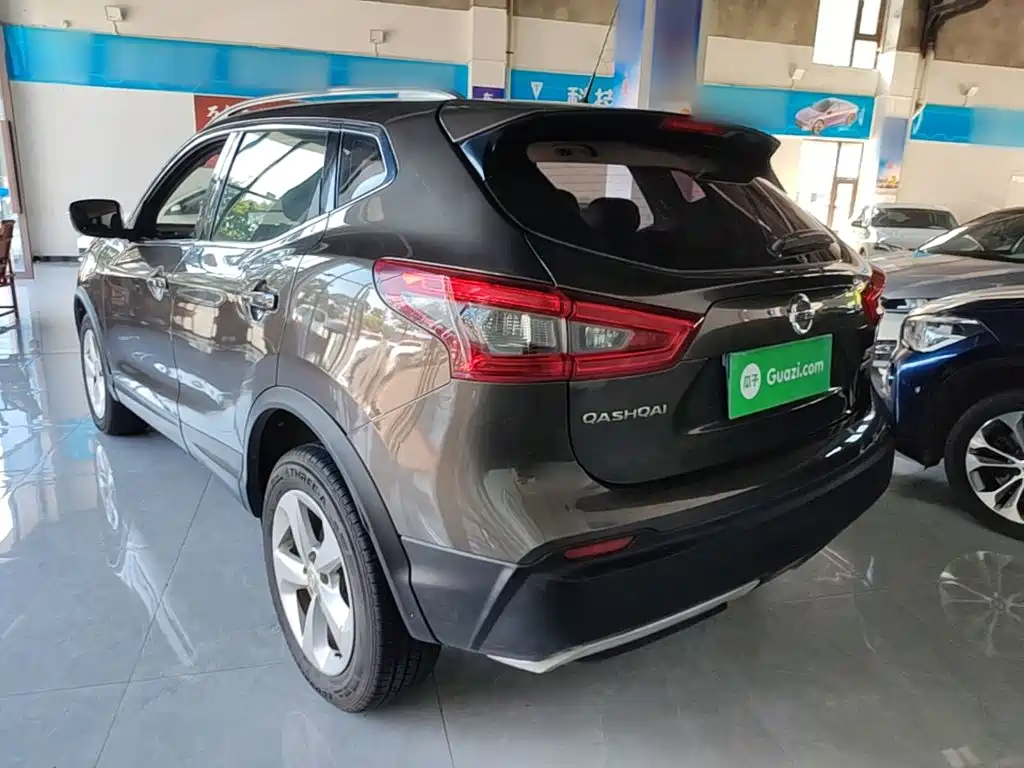 Nissan Qashqai — фото 5