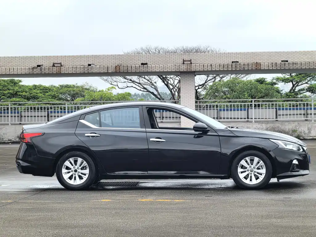 Nissan Teana — фото 4