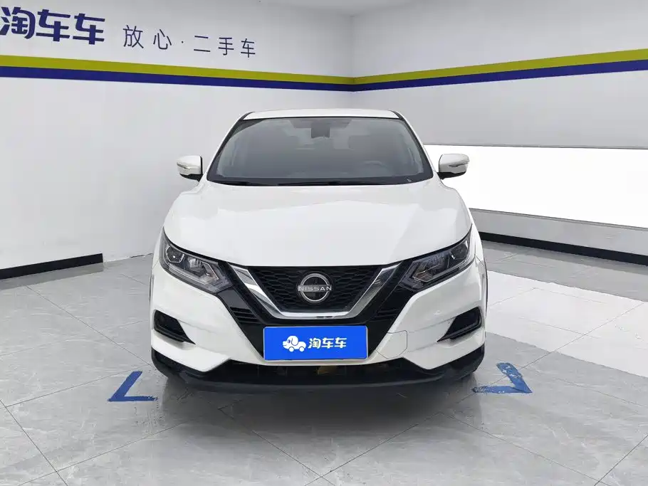 Nissan Qashqai — фото 2