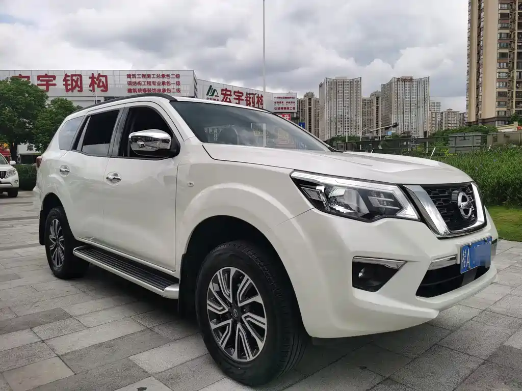 Nissan Terra — фото 3