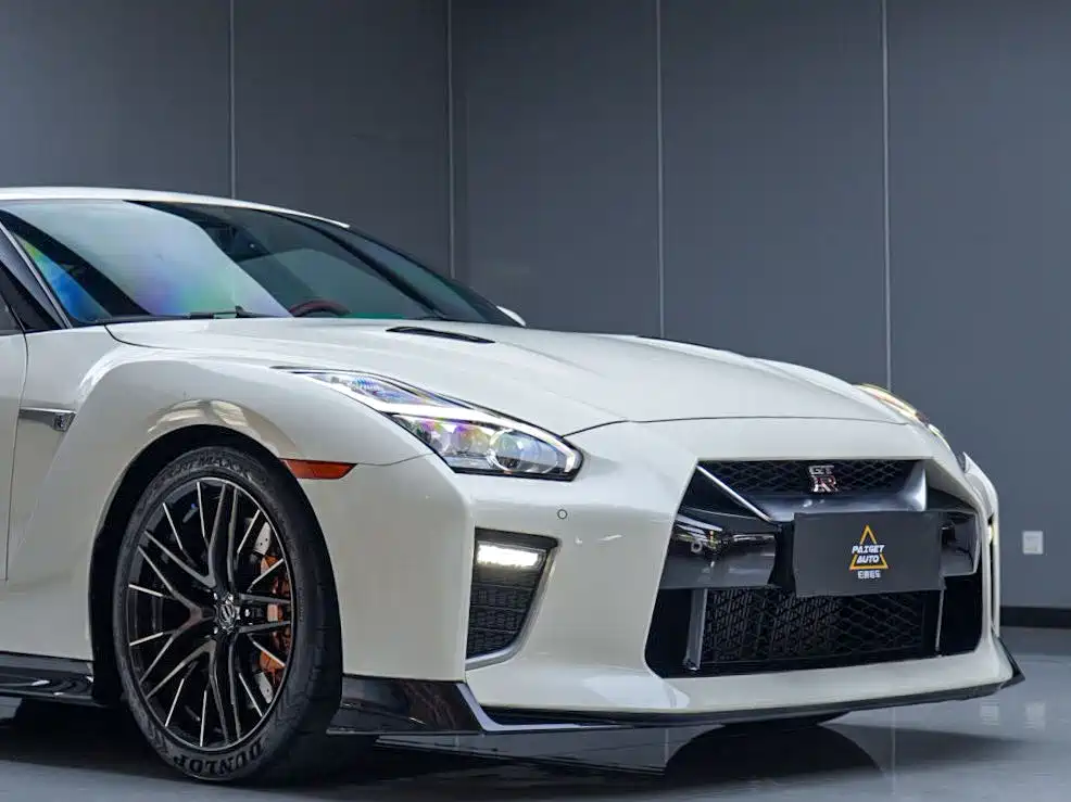 Nissan GT-R — фото 3
