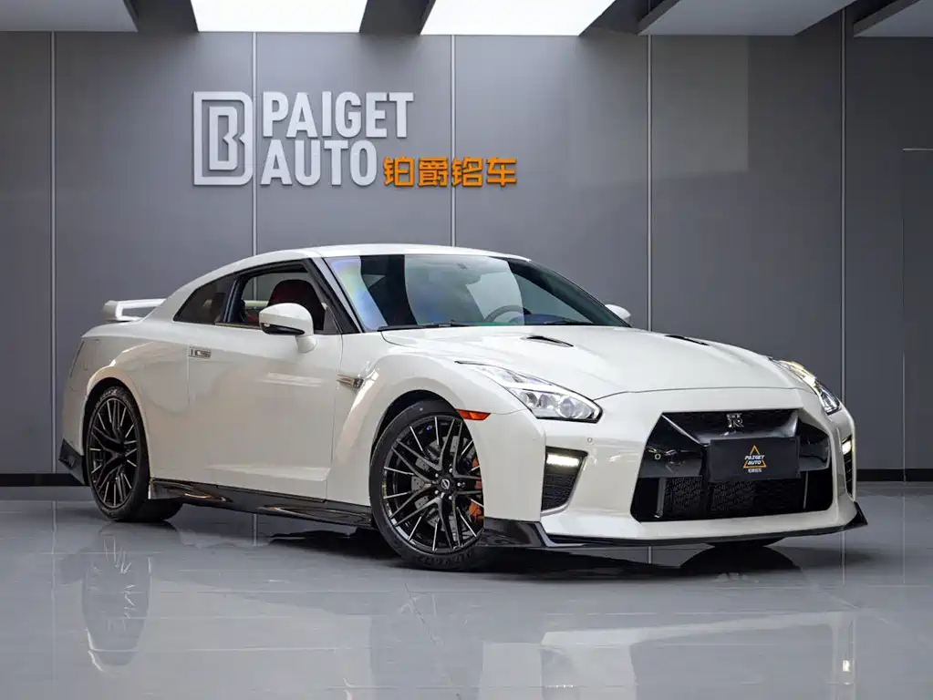 Nissan GT-R — фото 4