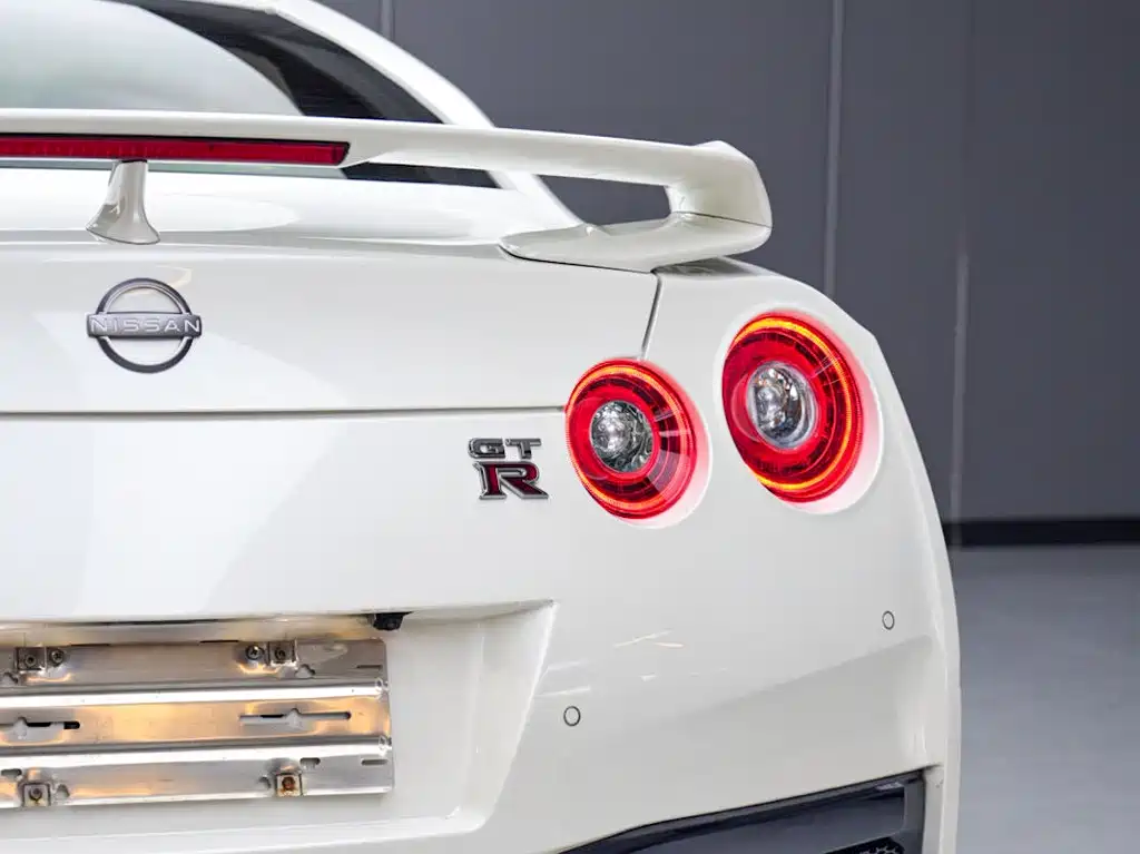 Nissan GT-R — фото 5