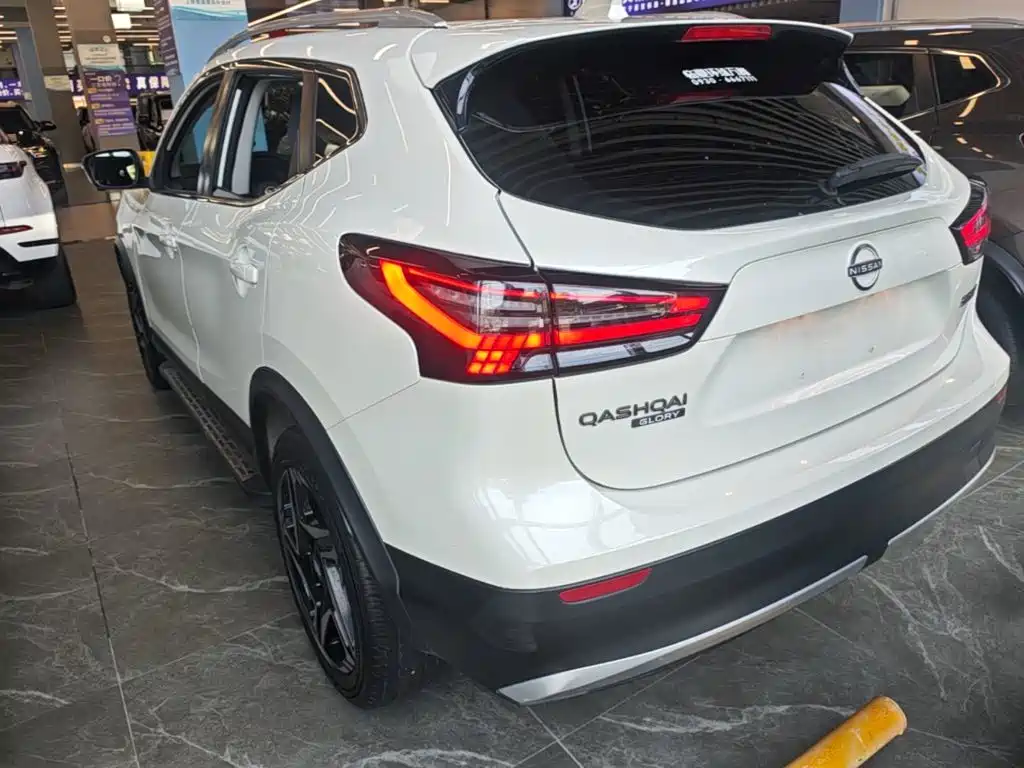 Nissan Qashqai — фото 5